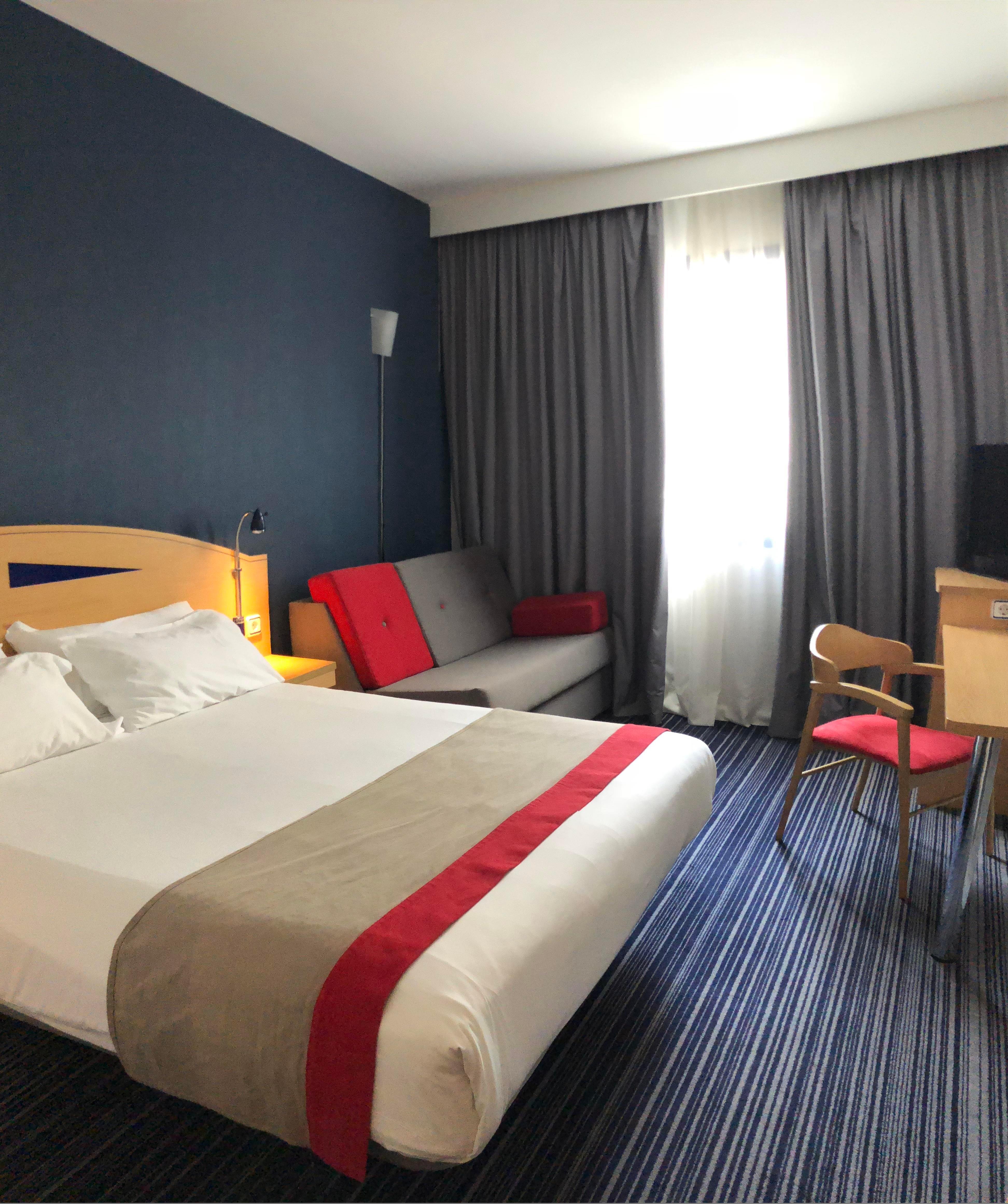 Holiday Inn Express San Sebastian De Los Reyes By Ihg Esterno foto