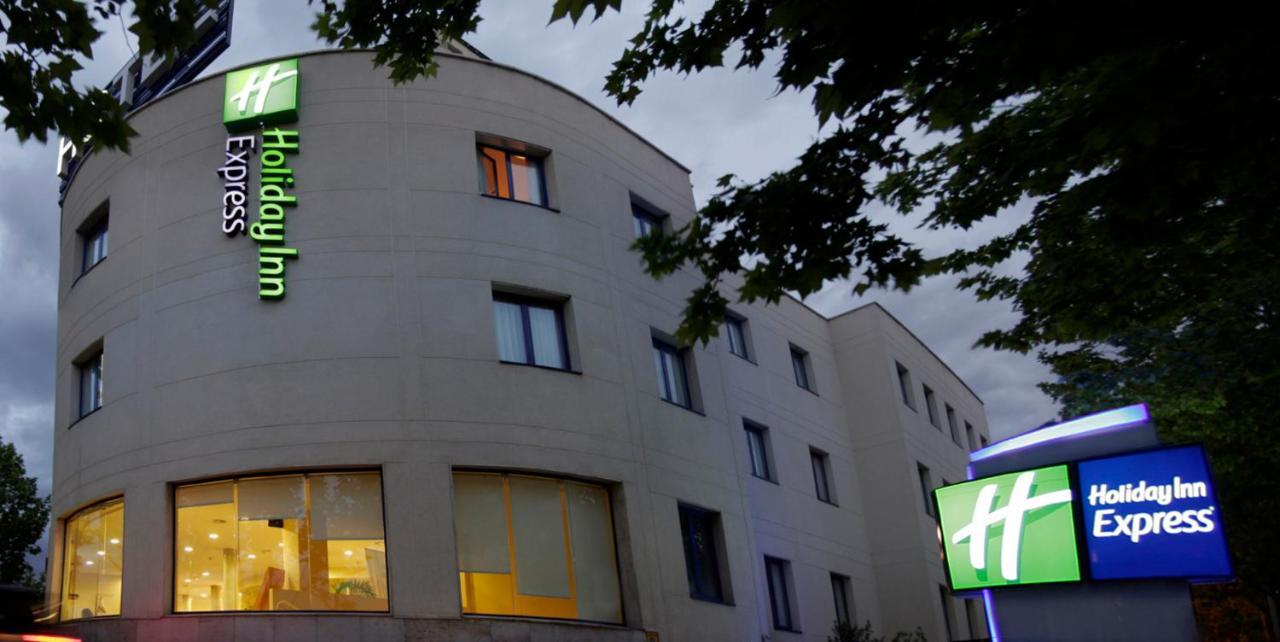 Holiday Inn Express San Sebastian De Los Reyes By Ihg Esterno foto