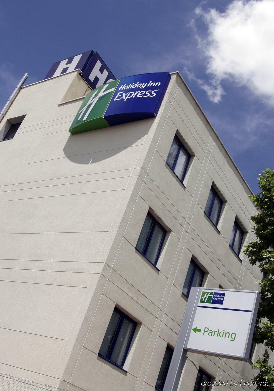 Holiday Inn Express San Sebastian De Los Reyes By Ihg Esterno foto