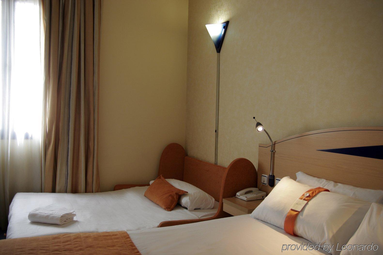 Holiday Inn Express San Sebastian De Los Reyes By Ihg Camera foto
