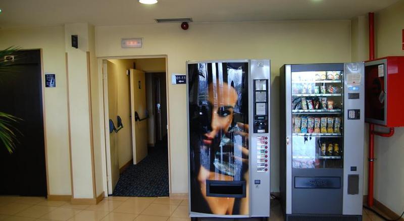 Holiday Inn Express San Sebastian De Los Reyes By Ihg Esterno foto