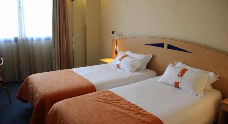 Holiday Inn Express San Sebastian De Los Reyes By Ihg Esterno foto